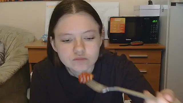 Snapshot of JessicaHolland1 chatting on 7, 7, 2026 JessicaHolland1 online show from 7, 7, 2026