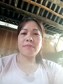 Snapshot of -Luni- chatting on 17, 5, 2026 -Luni- online show from 17, 5, 2026