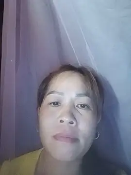 Snapshot of -Luni- chatting on 21, 5, 2026 -Luni- online show from 21, 5, 2026