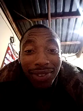Snapshot of alphamale25 chatting on 5, 5, 2026 alphamale25 online show from 5, 5, 2026