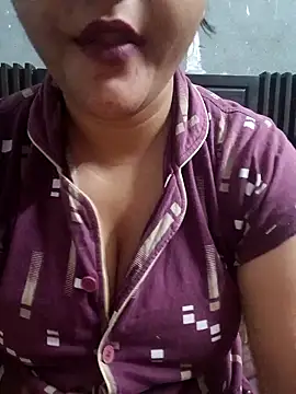 Snapshot of Riyashrma001 chatting on 6, 4, 2026 Riyashrma001 online show from 6, 4, 2026