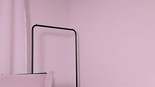 Snapshot of SadeHowen chatting on 9, 4, 2026 SadeHowen online show from 9, 4, 2026