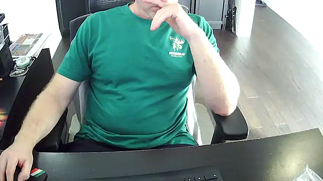 Snapshot of Shalun2000 chatting on 6, 6, 2026 Shalun2000 online show from 6, 6, 2026