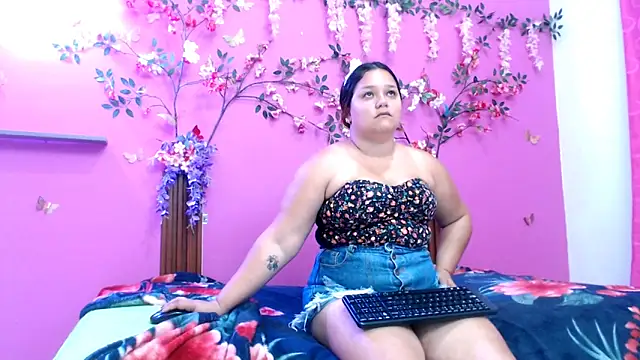 Snapshot of starfishanal21 chatting on 27, 4, 2026 starfishanal21 online show from 27, 4, 2026
