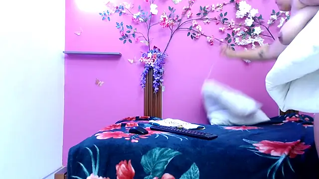 Snapshot of starfishanal21 chatting on 8, 5, 2026 starfishanal21 online show from 8, 5, 2026