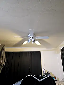 Snapshot of JpSmith04 chatting on 3, 4, 2026 JpSmith04 online show from 3, 4, 2026