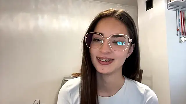 Snapshot of Rita_Sargoni chatting on 7, 4, 2026 Rita Sargoni online show from 7, 4, 2026