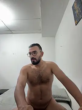 Snapshot of big_bearman chatting on 28, 4, 2026 big bearman online show from 28, 4, 2026
