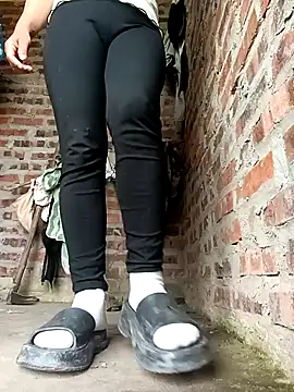 Snapshot of Ya-kun- chatting on 4, 4, 2026 Ya-kun- online show from 4, 4, 2026