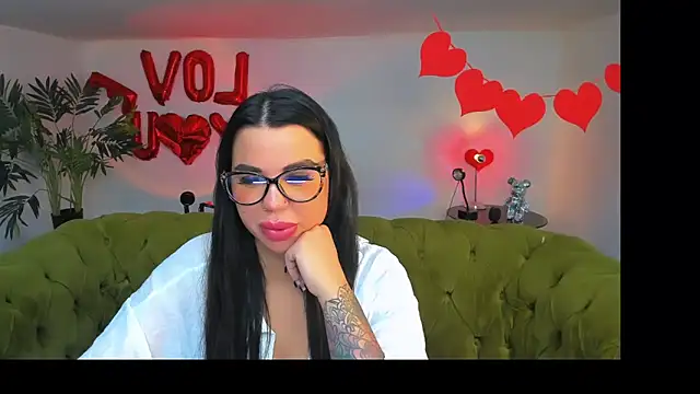 Salty  Queen online show from 7, 4, 2026