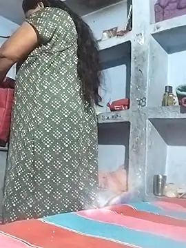 Snapshot of Desi_hot_bhabhi01 chatting on 10, 7, 2026 Desi hot bhabhi01 online show from 10, 7, 2026