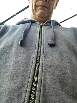 Frosting1957 online show from 12, 4, 2026