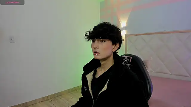 Snapshot of Eidan_tay chatting on 11, 4, 2026 Eidan tay online show from 11, 4, 2026