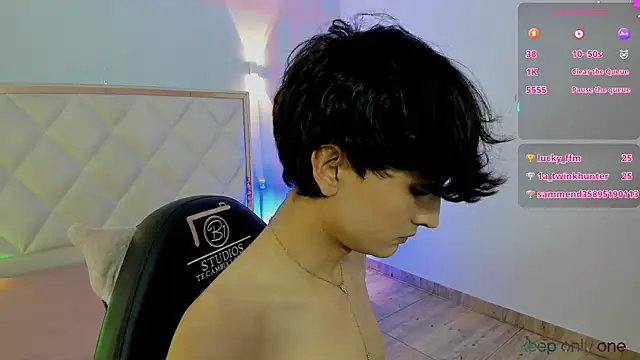Snapshot of Eidan_tay chatting on 21, 4, 2026 Eidan tay online show from 21, 4, 2026