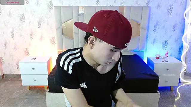Snapshot of Eidan_tay chatting on 6, 5, 2026 Eidan tay online show from 6, 5, 2026