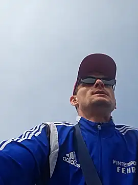 UpbeatXiphias online show from 10, 4, 2026