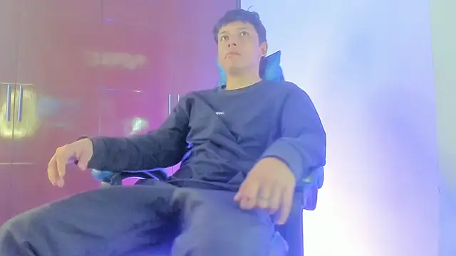 Snapshot of Lil_Yei chatting on 6, 4, 2026 Lil Yei online show from 6, 4, 2026