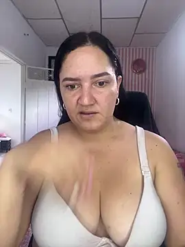 Fresita-12 online show from 29, 4, 2026