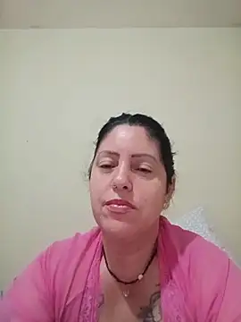 Snapshot of suziferreti chatting on 15, 5, 2026 suziferreti online show from 15, 5, 2026