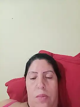 Snapshot of suziferreti chatting on 17, 5, 2026 suziferreti online show from 17, 5, 2026