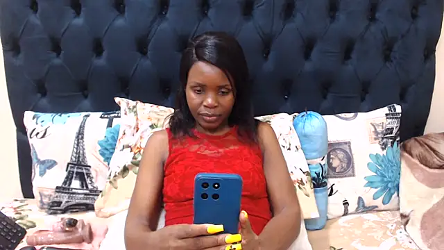 Snapshot of ChocolateClitt chatting on 21, 6, 2026 ChocolateClitt online show from 21, 6, 2026