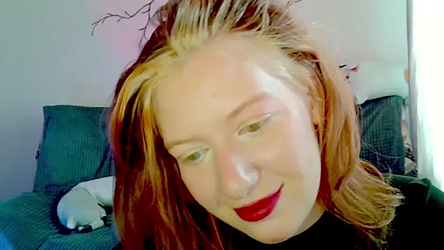 Snapshot of earn_my_lily chatting on 16, 4, 2026 earn my lily online show from 16, 4, 2026