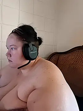 Snapshot of hisalphaqueen27 chatting on 8, 5, 2026 hisalphaqueen27 online show from 8, 5, 2026