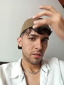 Snapshot of RodrigoColby2 chatting on 15, 5, 2026 RodrigoColby2 online show from 15, 5, 2026