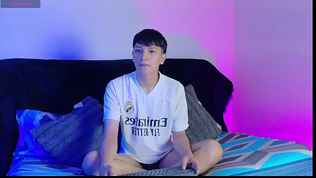 Snapshot of SaNti_ll chatting on 28, 5, 2026 SaNti ll online show from 28, 5, 2026