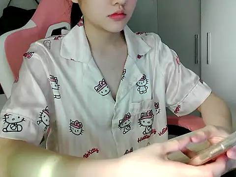 lucienguyen online show from 4, 6, 2026