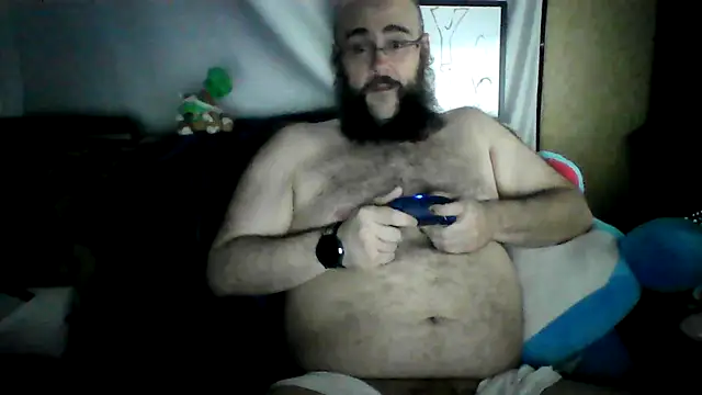 Snapshot of BriTheTopBear chatting on 29, 5, 2026 BriTheTopBear online show from 29, 5, 2026