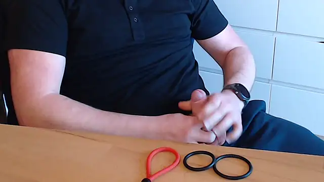 Seth-Pupille online show from 11, 4, 2026