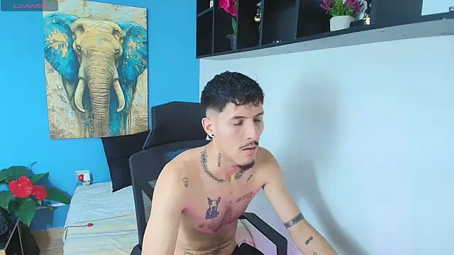 Snapshot of ALEXXXTREM69 chatting on 1, 5, 2026 ALEXXXTREM69 online show from 1, 5, 2026