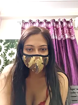 Snapshot of Aliyaa_bhat chatting on 9, 4, 2026 Aliyaa bhat online show from 9, 4, 2026