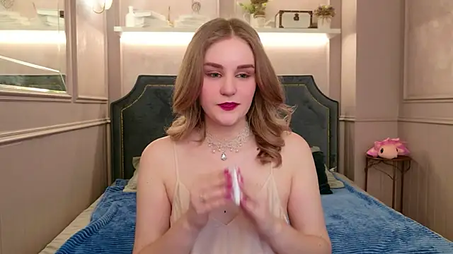 Snapshot of Molly_Voses chatting on 8, 5, 2026 Molly Voses online show from 8, 5, 2026