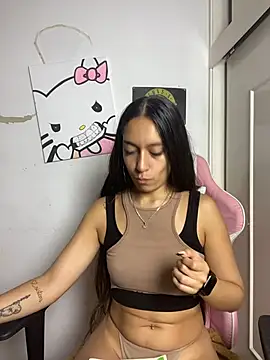 Snapshot of DulceLatinaxo chatting on 7, 7, 2026 DulceLatinaxo online show from 7, 7, 2026