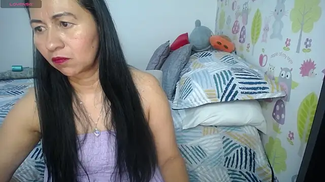 Snapshot of Tyna_b chatting on 14, 6, 2026 Tyna b online show from 14, 6, 2026