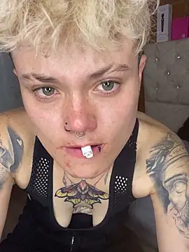Megan-c online show from 27, 5, 2026