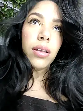 Snapshot of BrendaBloom_ chatting on 5, 5, 2026 BrendaBloom online show from 5, 5, 2026