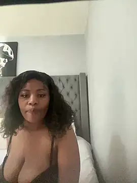 Snapshot of EbonytitsX chatting on 18, 7, 2026 EbonytitsX online show from 18, 7, 2026