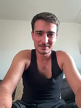 Snapshot of Serttssikici chatting on 25, 7, 2026 Serttssikici online show from 25, 7, 2026