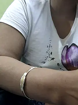 Snapshot of sexy_payal_hot chatting on 5, 5, 2026 sexy payal hot online show from 5, 5, 2026