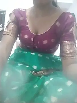 Snapshot of Shaniya03 chatting on 19, 5, 2026 Shaniya03 online show from 19, 5, 2026
