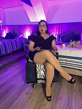 Snapshot of Jenifer_cruz chatting on 8, 5, 2026 Jenifer cruz online show from 8, 5, 2026