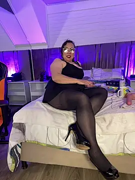 Jenifer cruz online show from 11, 6, 2026