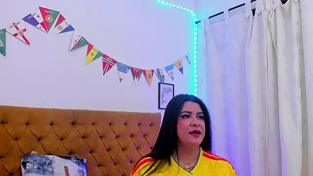Snapshot of Katty_West chatting on 27, 6, 2026 Katty West online show from 27, 6, 2026