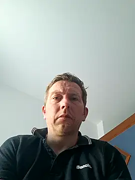 Snapshot of eifel6566 chatting on 8, 8, 2026 eifel6566 online show from 8, 8, 2026