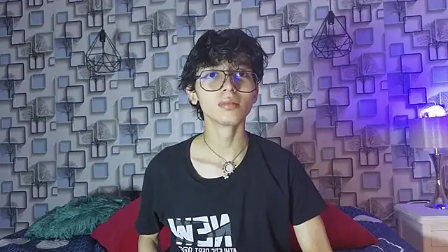 Snapshot of Twink_Sebas7 chatting on 15, 4, 2026 Twink Sebas7 online show from 15, 4, 2026