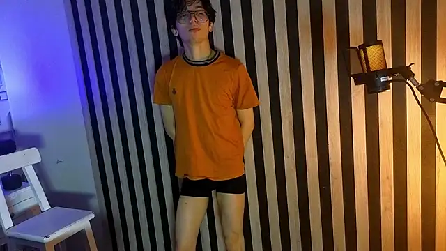 Snapshot of Twink_Sebas7 chatting on 16, 4, 2026 Twink Sebas7 online show from 16, 4, 2026