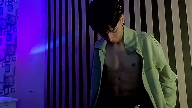 Snapshot of Twink_Sebas7 chatting on 6, 6, 2026 Twink Sebas7 online show from 6, 6, 2026
